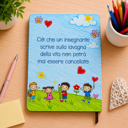 Agenda / Block Notes A4 Personalizzato per Maestra – Idea Regalo Fine Anno con Nome e Dedica